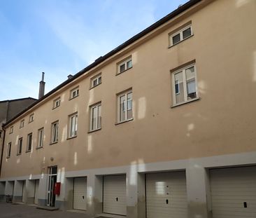 Tolle 2-Zimmerwohnung mit Einbauküche im Rückgebäude - Foto 1