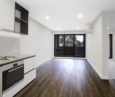 Two bedroom two bath home in Blackburn - Photo 2