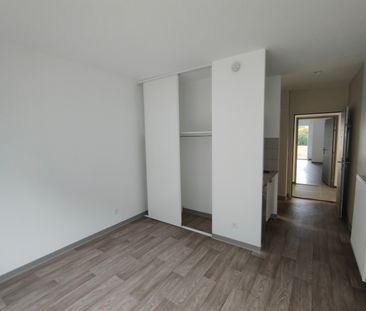 Location Appartement 1 pièce 18m² FRANQUEVILLE ST PIERRE 76520 - Photo 2