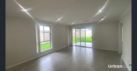 Generous Family Living in the Heart of Huntlee! - Photo 2