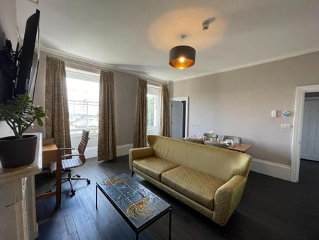 1 bedroom serviced apartment to rent - Photo 5