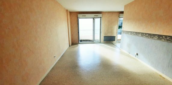 VILLERS LES NANCY BEAU STUDIO LUMINEUX DE 31 M2 AVEC BALCON - Photo 2