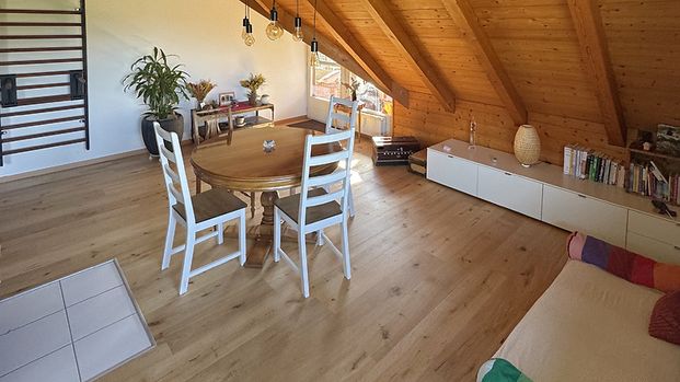 3 Zimmer-Dachwohnung in Kaufdorf (BE), möbliert, auf Zeit - Photo 1