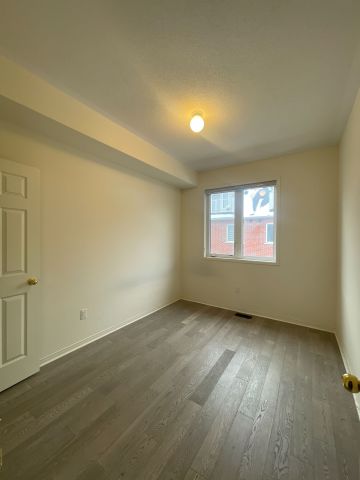 For Lease - 61 William F Bell Parkway, Richmond Hill, Ontario - Photo 3