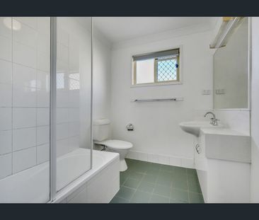 6/60 Herston Road, Herston, Qld 4006 - Photo 6