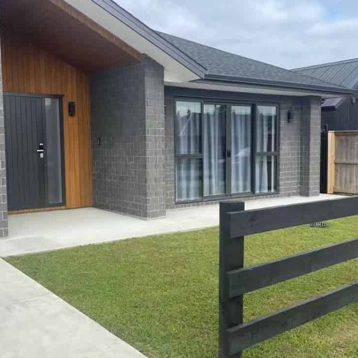 Lovely family home - Photo 1