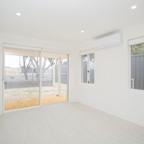5b Sonoma Way, Madora Bay WA 6210 - Duplex For Rent | Domain - Photo 1