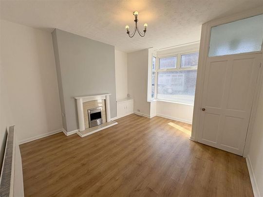 2 bedroom terraced house to rent - Photo 1