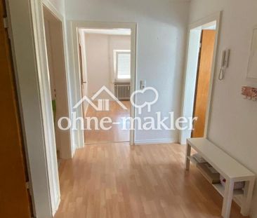 Helle freundliche 3 Zimmer DG-Wohnung, Badezimmer mit Badewanne und... - Photo 6