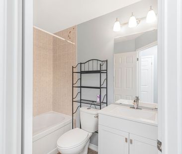 For Lease - 7 Sirente Drive Unit# 52, Hamilton, Ontario - Photo 1