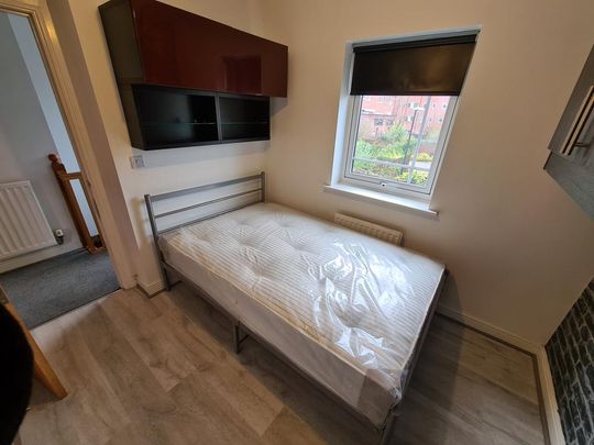 3 bedroom townhouse to rent - Photo 1
