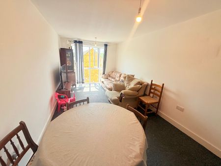 Newton Road, Yeovil, Somerset - Photo 3
