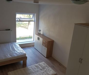 Te huur: Huis Tweede Emmastraat in Enschede - Foto 2