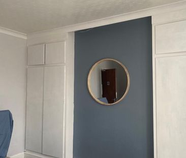 6 bedroom, 2 en-suite house - Photo 6