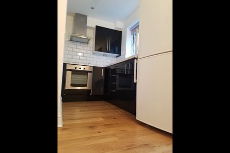 1 Bed Flat, Whiston Road, E2 - Photo 2