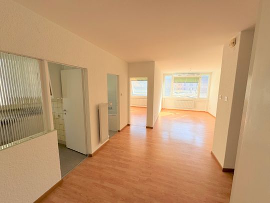 Pont 8 – 2.5 pièces – 2 ème - Photo 1