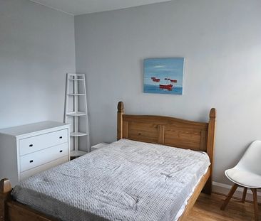 Room in a Shared Flat, Selhurst, SE25 - Photo 3