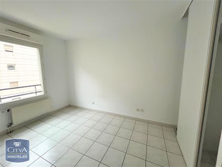 Location Appartement 2 pièces 45m² MONTPELLIER 34000 - Photo 2