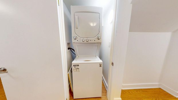 For Lease - 1089 Glencairn Avenue Unit# 1 (Lower), Toronto, Ontario - Photo 1