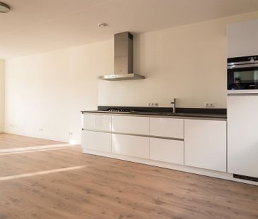 Appartement te huur: Cornelis Vermuydenstraat 56 1018 RN Amsterdam - Photo 2