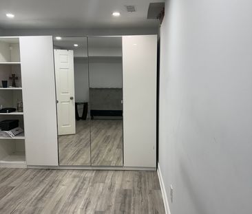 For Lease - 858 Khan Crescent Unit# Bsmt, Mississauga, Ontario - Photo 2