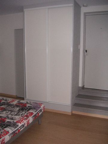 LOCATION d'un appartement F1 (28 m²) à CARENTAN LES MARAIS - Photo 2