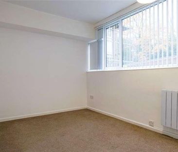 Bath Road, Reading, Berkshire, RG1 - Photo 3