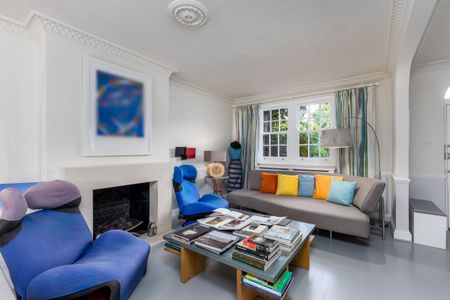 Bright and spacious family home with a beautiful garden - Photo 2