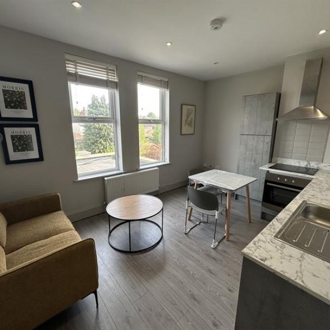 1 Bedroom Apartment Available Arranging tenancy - Photo 1