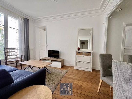 Location Appartement 2 pièces 42m² PARIS 7ème - Photo 1