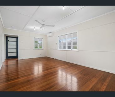 30 Amega Street, Mount Gravatt East, Qld 4122 - Photo 2