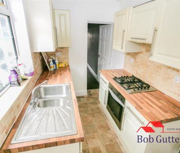 2 bedroom terraced house to rent - Photo 6