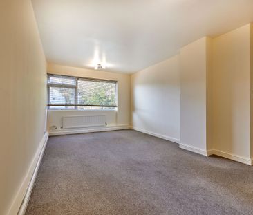 Available unfurnished from 21/11/2025 - Photo 2