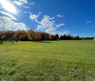 For Lease - 17 McConaghy Court, Vaughan, Ontario - Photo 3