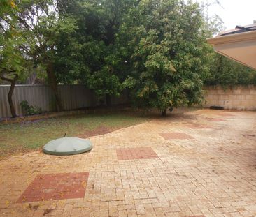 Neat & Tidy Duplex Located in Quiet Location & Great School Zones!!! - Photo 4