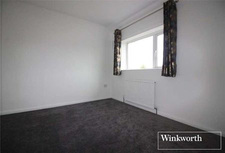 Lemsford Court, Borehamwood, Hertfordshire, WD6 - Photo 2