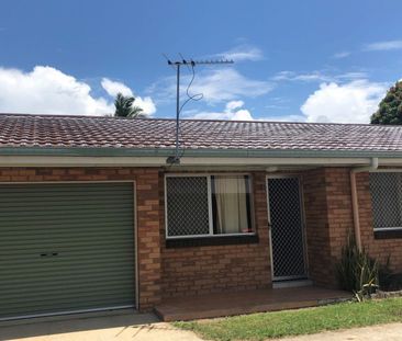 🌟 Charming & Cozy Rental in South Mackay - Your Perfect Home Awaits! - Photo 3