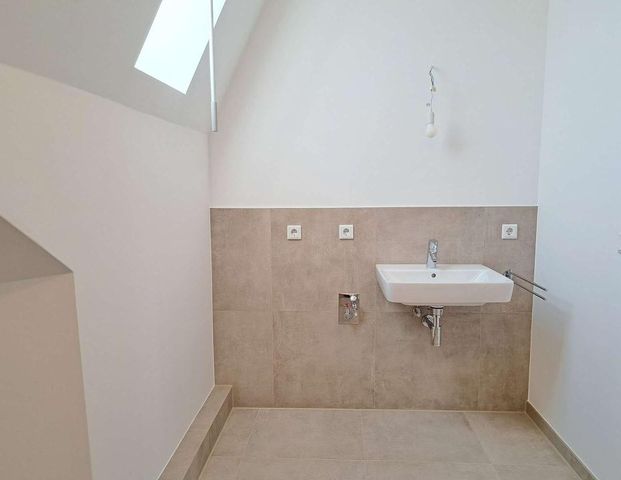 ERSTBEZUG//ELEGANTER ALTBAUCHARME TRIFFT MODERNES WOHNGEFÜHL // 2 Zimmer mit Tageslichtbad in Mockau - Foto 1