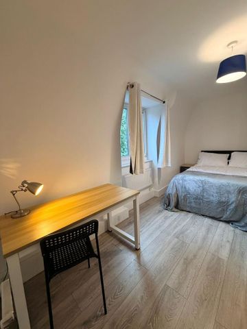 5 bedroom flat to rent - Photo 3