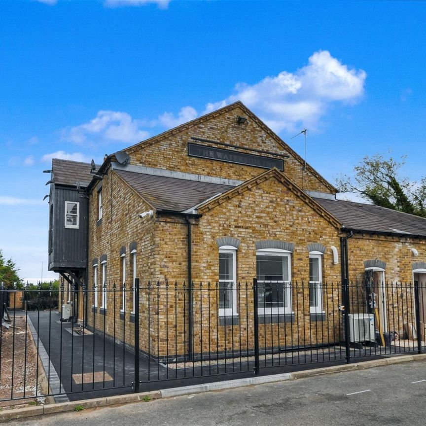 Waterside House, Queensway, Leamington Spa - Photo 1