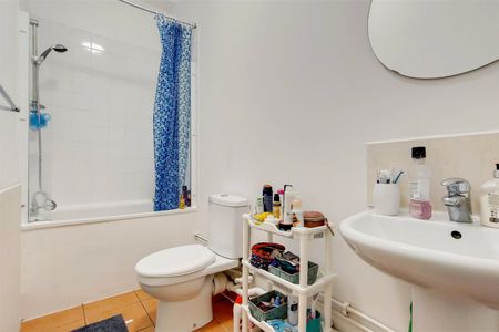 Gleneldon Mews, Streatham, SW16, London - Photo 5