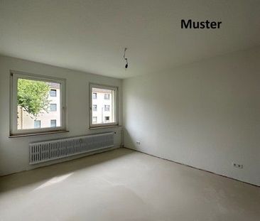 großzügig geschnittene 2-Zimmer-Wohnung mit modernisiertem Bad - Photo 1