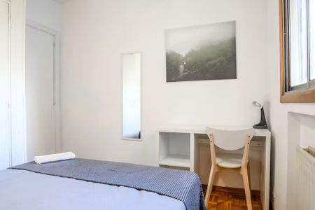 Calle de Santiago de Compostela, Madrid, Community of Madrid 28034 - Foto 3