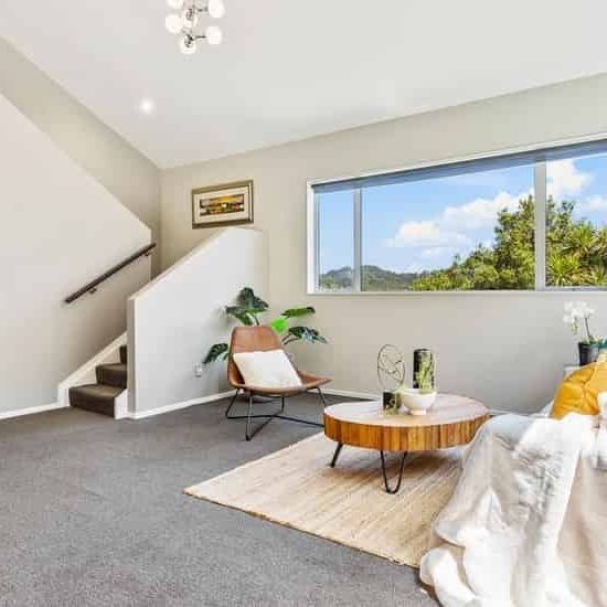 Modern 4 bedrm hse close to Titirangi & Green Bay - Photo 1