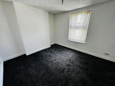 4 bedroom house of multiple occupation to rent - Photo 2