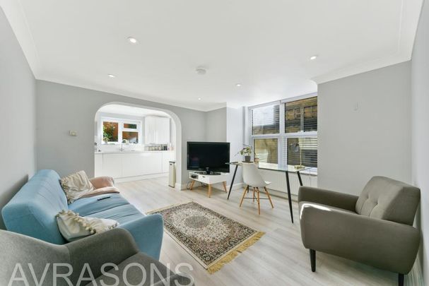 2 bedroom flat to rent - Photo 1