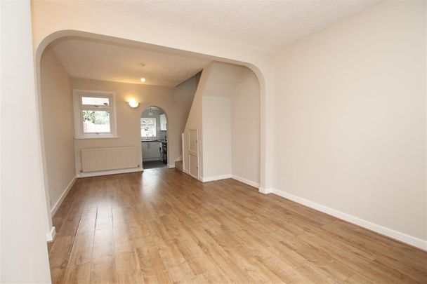 2 bedroom Terraced House to let - Photo 1