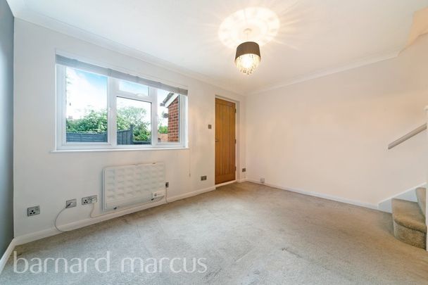 Ruxley Mews - Photo 1