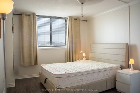 7601 Bathurst Street #1105 - Photo 5