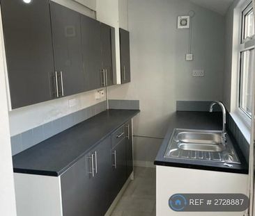 3 bedroom terraced house to rent - Photo 6